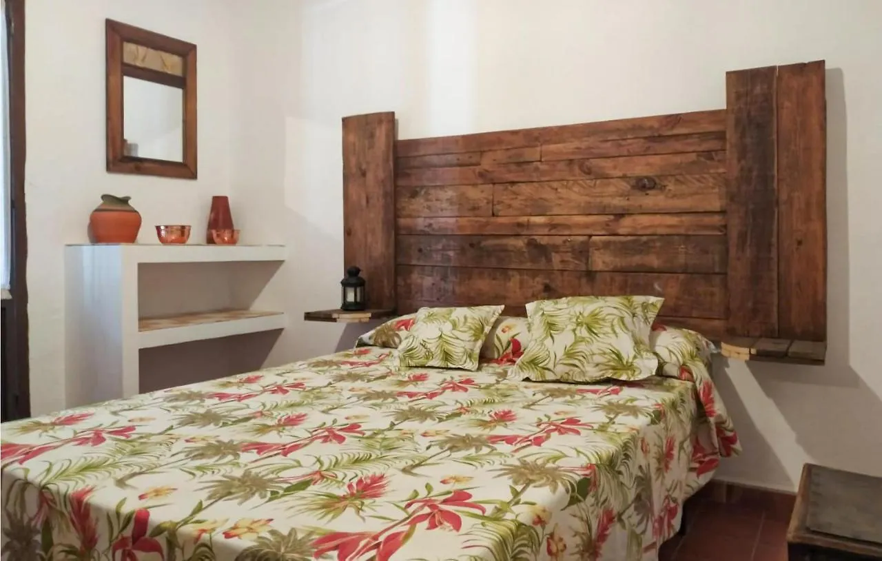 6 Bedroom Gorgeous Home In Campos Nubes-Priego Spain