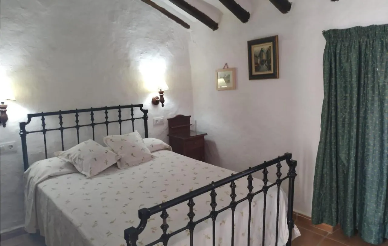 6 Bedroom Gorgeous Home In Campos Nubes-Priego Holiday home Campo-Nubes